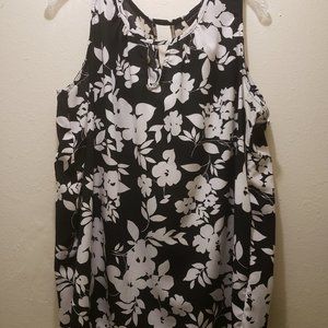 WOMEN'S PLUS SIZE RYAN WYTHE SIZE 18 SLEEVELESS TOP